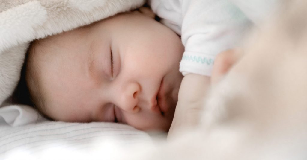 Should White Noise Be Used to Make Infants Sleep? - Mommybites