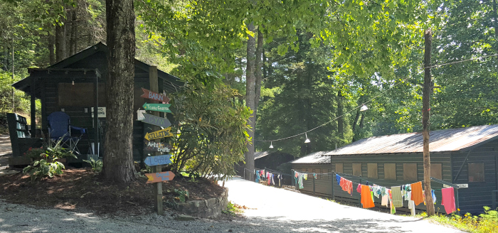 sleeping quarters for kids at sleepaway camps, log cabin, summer camps, kids overnight camps 