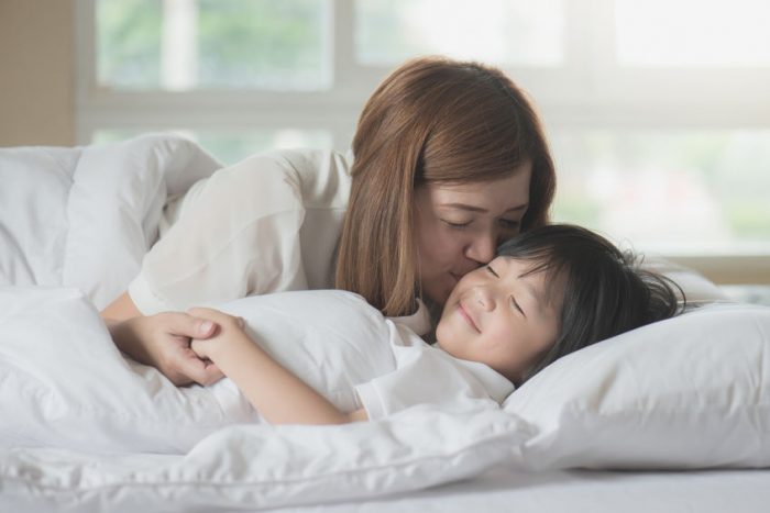 sleep, toddler, mom, child, bed, white, asian, kiss, smile, pillow, window, toddler sleep, help your toddler sleep on their own, bed, 