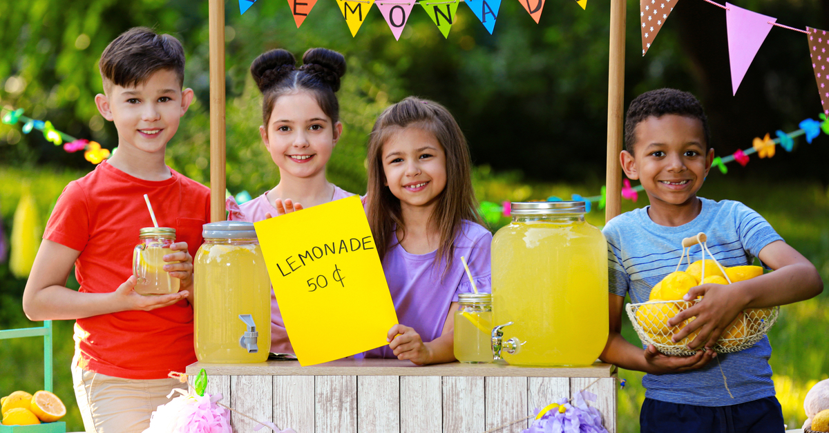 kids having lemonade stand