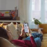 How to Meet Locals Online